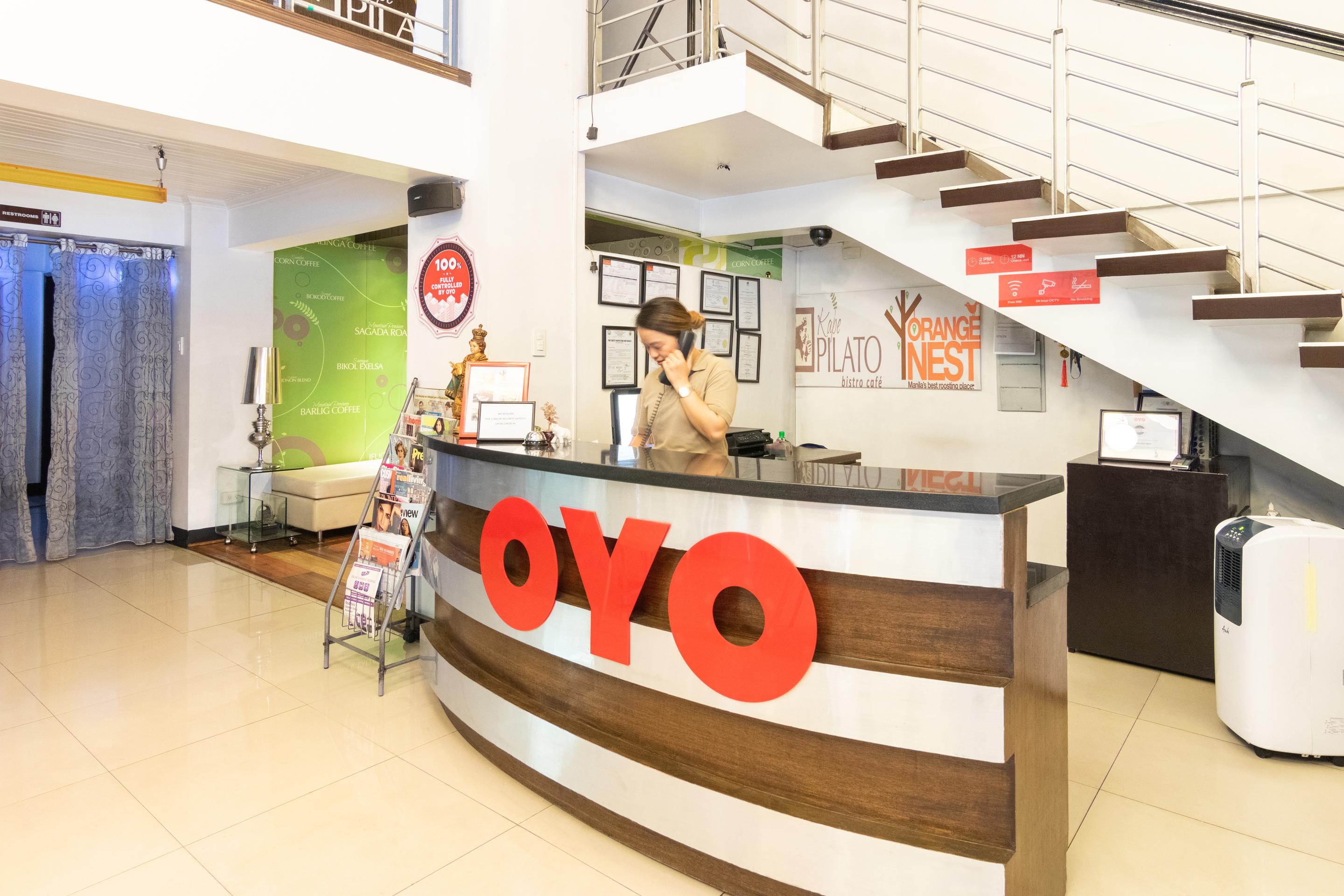 Vaccinated Staff - OYO 107 Orange Nest Hotel Manila Exterior foto
