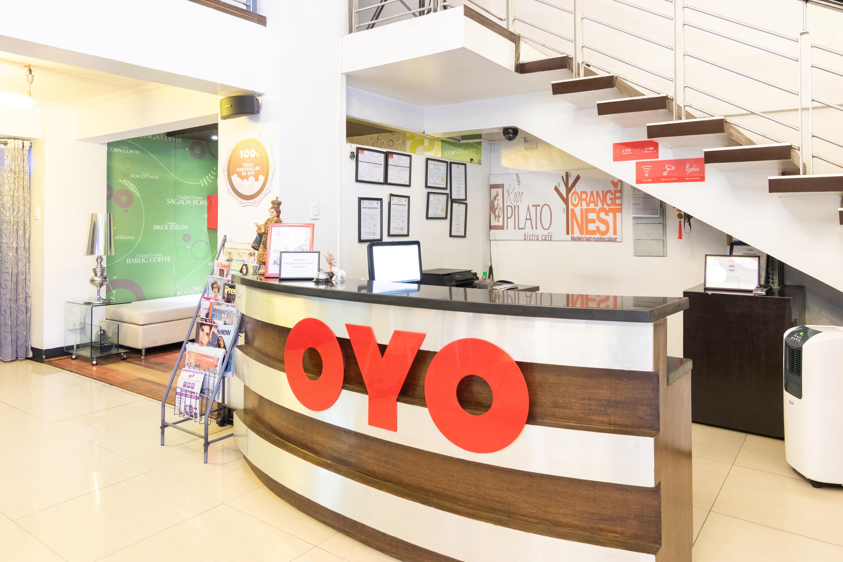 Vaccinated Staff - OYO 107 Orange Nest Hotel Manila Exterior foto