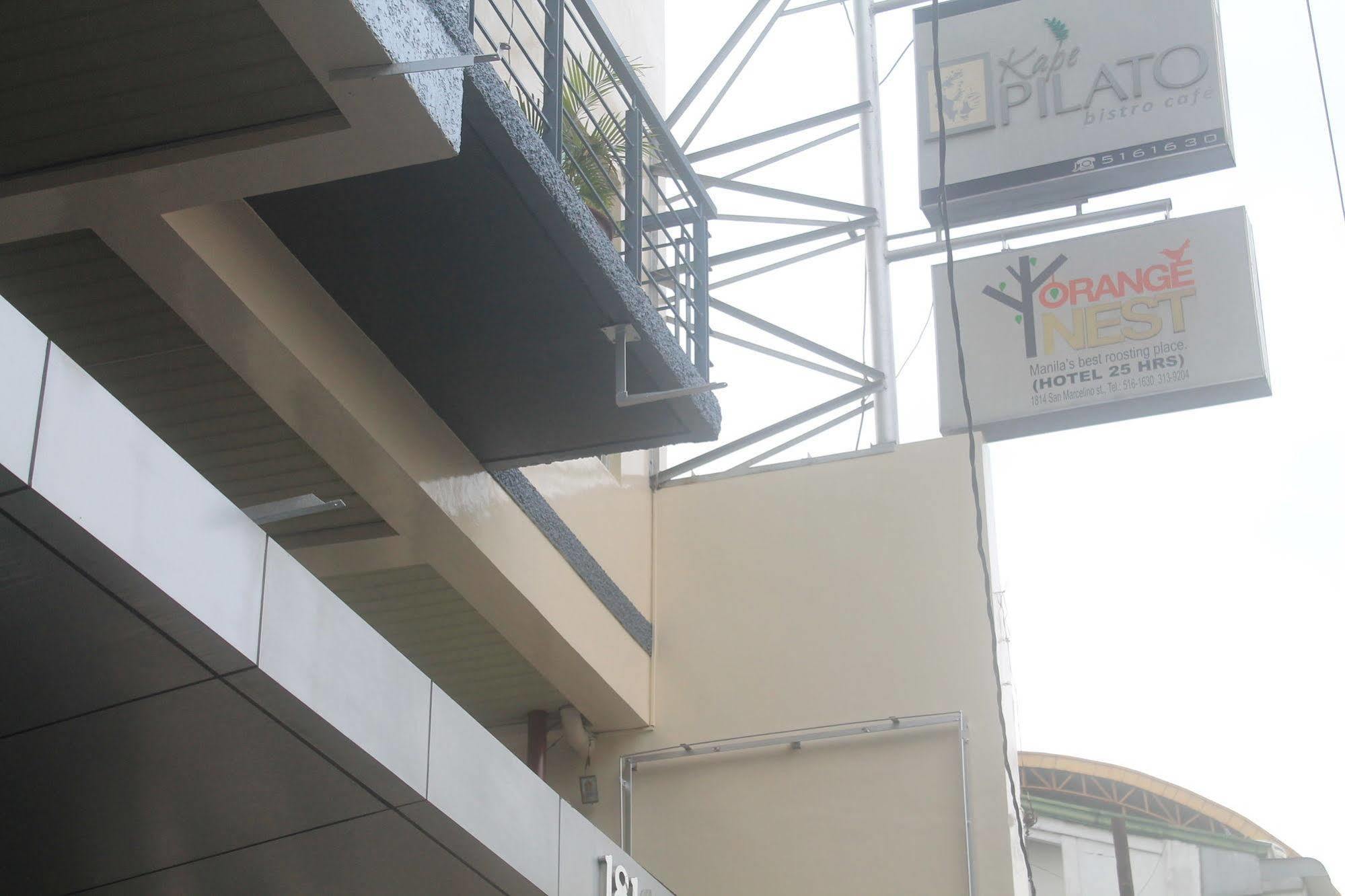 Vaccinated Staff - OYO 107 Orange Nest Hotel Manila Exterior foto